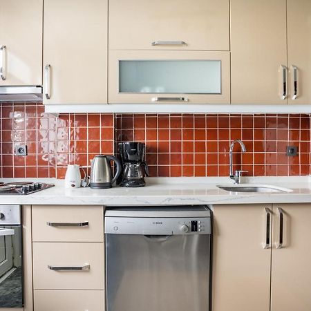 Appartamento Spacious Flat Near Caddebostan Coast Provincia di Provincia di Istanbul Esterno foto