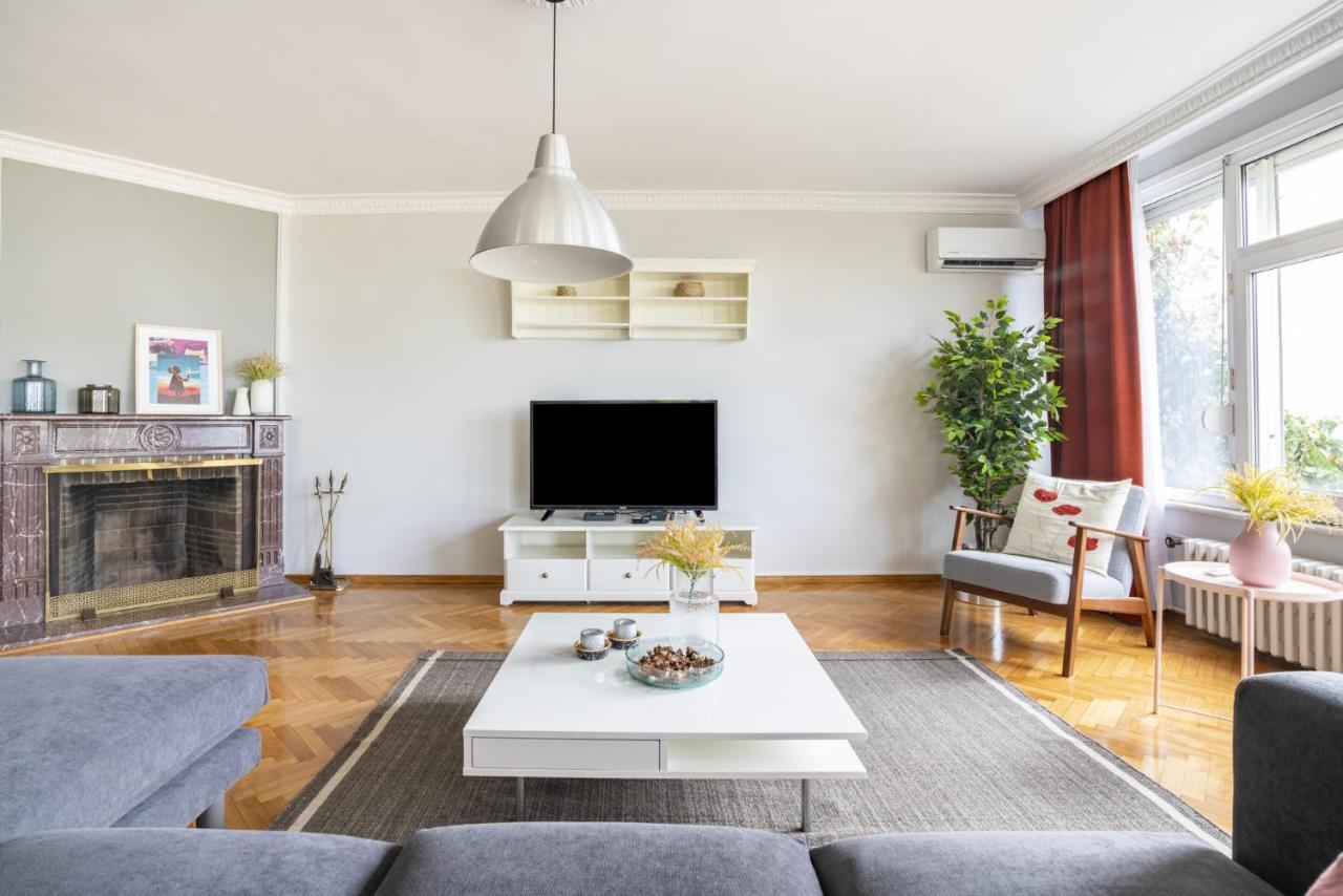 Appartamento Spacious Flat Near Caddebostan Coast Provincia di Provincia di Istanbul Esterno foto