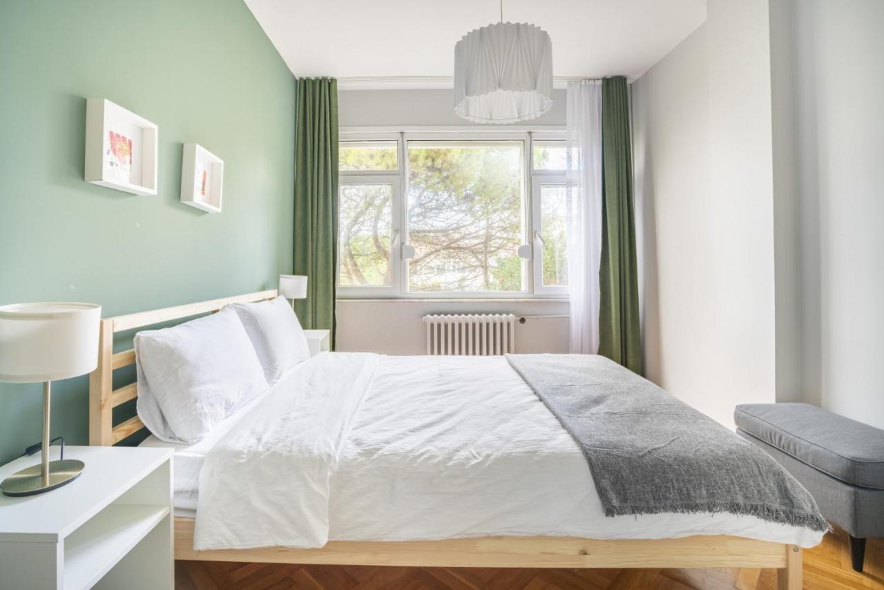 Appartamento Spacious Flat Near Caddebostan Coast Provincia di Provincia di Istanbul Esterno foto